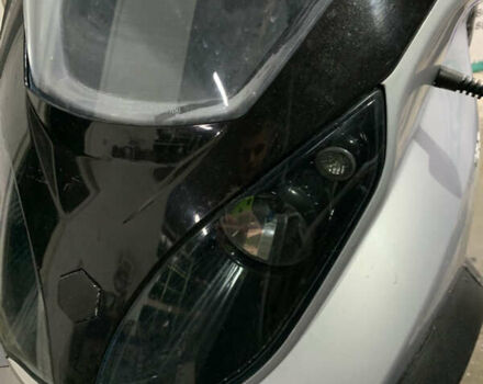 Чорний Піаджо MP3, об'ємом двигуна 0.4 л та пробігом 6 тис. км за 2500 $, фото 9 на Automoto.ua