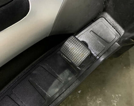 Чорний Піаджо MP3, об'ємом двигуна 0.4 л та пробігом 6 тис. км за 2500 $, фото 14 на Automoto.ua