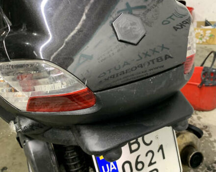 Чорний Піаджо MP3, об'ємом двигуна 0.4 л та пробігом 6 тис. км за 2500 $, фото 12 на Automoto.ua