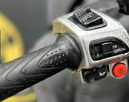 Пиаджо MP3 2014 в Киеве на Automoto.ua Коричневый Пиаджо MP3, объемом двигателя 0.3 л и пробегом 9 тыс. км за 4500 $, фото 8 на Automoto.ua