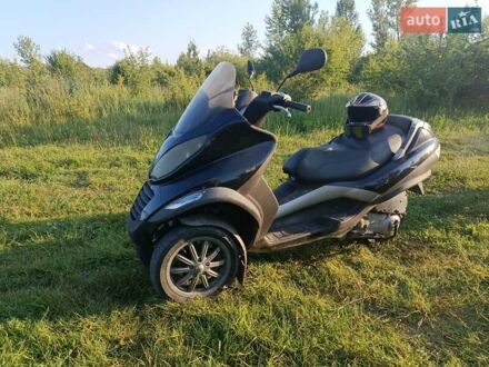 Піаджо MP3 2002 у Коломые на Automoto.ua Піаджо MP3, об'ємом двигуна 0 л та пробігом 19 тис. км за 900 $, фото 1 на Automoto.ua