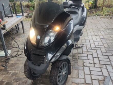 Піаджо MP3, об'ємом двигуна 0.25 л та пробігом 23 тис. км за 2350 $, фото 1 на Automoto.ua