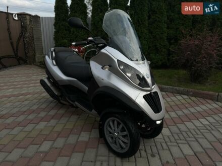 Сірий Піаджо MP3, об'ємом двигуна 0 л та пробігом 32 тис. км за 2400 $, фото 1 на Automoto.ua