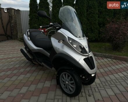 Сірий Піаджо MP3, об'ємом двигуна 0 л та пробігом 32 тис. км за 2400 $, фото 1 на Automoto.ua
