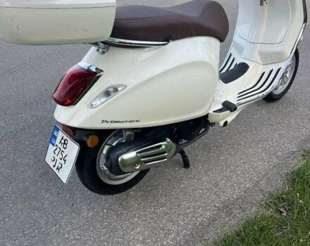Білий Піаджо Vespa, об'ємом двигуна 0.12 л та пробігом 5 тис. км за 3200 $, фото 2 на Automoto.ua
