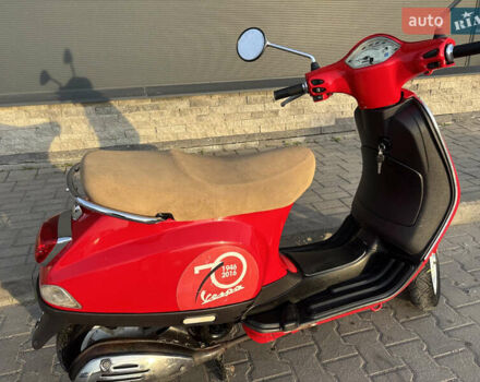 Красный Пиаджо Vespa, объемом двигателя 0.5 л и пробегом 18 тыс. км за 1500 $, фото 13 на Automoto.ua