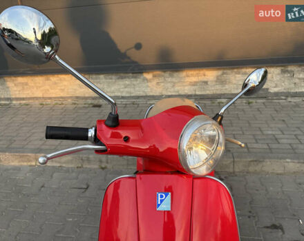 Красный Пиаджо Vespa, объемом двигателя 0.5 л и пробегом 18 тыс. км за 1000 $, фото 12 на Automoto.ua