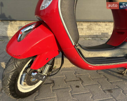 Красный Пиаджо Vespa, объемом двигателя 0.5 л и пробегом 18 тыс. км за 1500 $, фото 9 на Automoto.ua