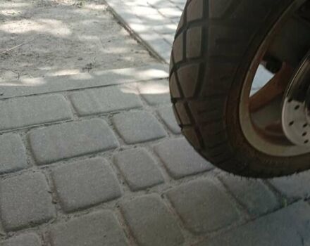 Піаджо Х8 2004 у Львові на Automoto.ua Сірий Піаджо Х8, об'ємом двигуна 0 л та пробігом 10 тис. км за 700 $, фото 3 на Automoto.ua