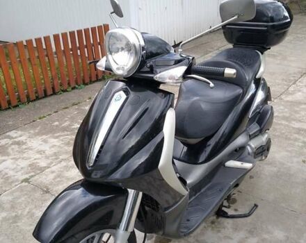 Черный Пиаджо Beverly 500, объемом двигателя 0 л и пробегом 14 тыс. км за 1200 $, фото 3 на Automoto.ua