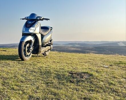 Пиаджо Carnaby 200, объемом двигателя 0.2 л и пробегом 0 тыс. км за 900 $, фото 8 на Automoto.ua