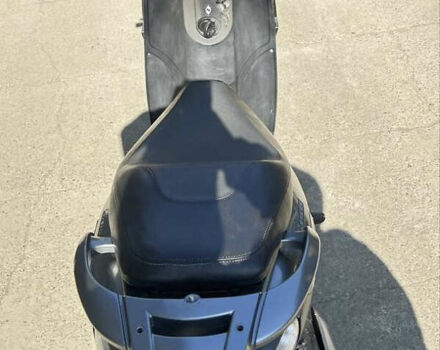 Серый Пиаджо Carnaby 200, объемом двигателя 0.2 л и пробегом 27 тыс. км за 950 $, фото 2 на Automoto.ua