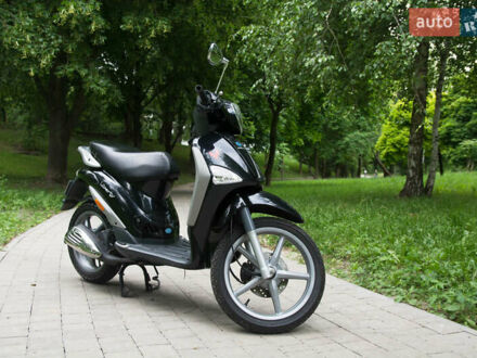 Пиаджо Liberty 50 2007 в Ровно на Automoto.ua Черный Пиаджо Liberty 50, объемом двигателя 0.5 л и пробегом 18 тыс. км за 890 $, фото 1 на Automoto.ua