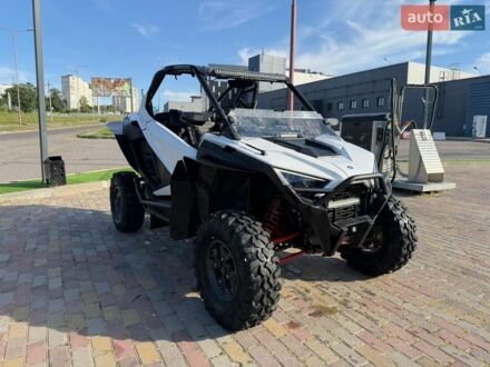 Поларис РЗР, объемом двигателя 1 л и пробегом 2 тыс. км за 25000 $, фото 1 на Automoto.ua