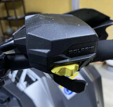 Поларис Скрамблер, объемом двигателя 0.95 л и пробегом 9 тыс. км за 10700 $, фото 12 на Automoto.ua