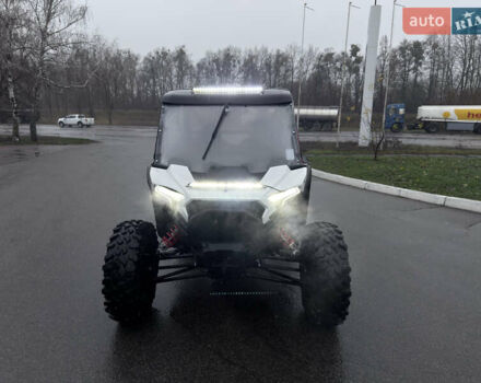 Білий Поларіс RZR XP 1000, об'ємом двигуна 1 л та пробігом 1 тис. км за 23000 $, фото 1 на Automoto.ua