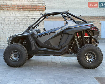 Поларис RZR XP 1000 Dynamix, объемом двигателя 1 л и пробегом 1 тыс. км за 29000 $, фото 10 на Automoto.ua