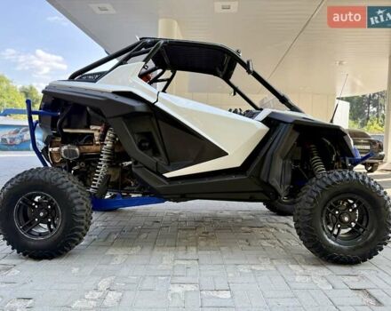 Білий Поларіс RZR XP 1000 EPS, об'ємом двигуна 1 л та пробігом 12 тис. км за 15999 $, фото 16 на Automoto.ua