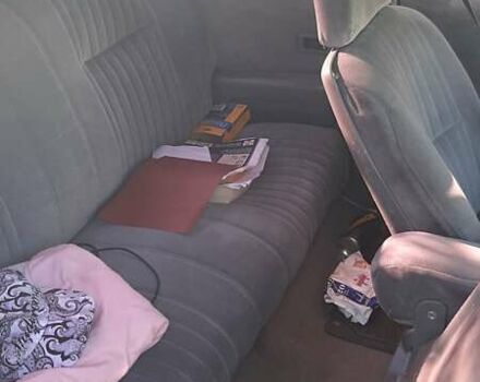 Понтиак Гранд Прикс, объемом двигателя 2.8 л и пробегом 330 тыс. км за 2300 $, фото 5 на Automoto.ua