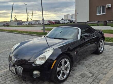 Черный Понтиак Солстис, объемом двигателя 2.38 л и пробегом 69 тыс. км за 13000 $, фото 1 на Automoto.ua