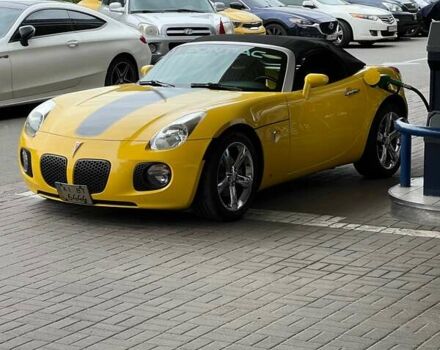 Жовтий Понтіак Solstice, об'ємом двигуна 2 л та пробігом 58 тис. км за 19500 $, фото 1 на Automoto.ua