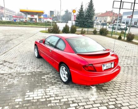 Красный Понтиак Санфаер, объемом двигателя 2.2 л и пробегом 200 тыс. км за 2800 $, фото 6 на Automoto.ua