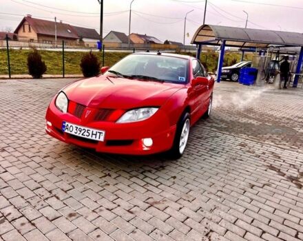 Красный Понтиак Санфаер, объемом двигателя 2.2 л и пробегом 200 тыс. км за 2800 $, фото 1 на Automoto.ua