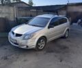 Сірий Понтіак Vibe, об'ємом двигуна 1.8 л та пробігом 300 тис. км за 4704 $, фото 1 на Automoto.ua