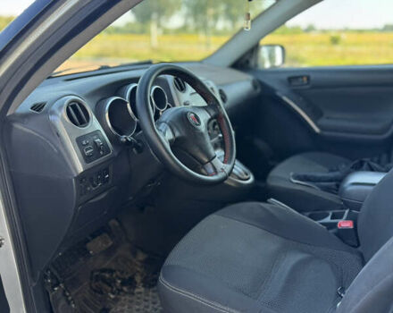 Сірий Понтіак Vibe, об'ємом двигуна 1.8 л та пробігом 261 тис. км за 2550 $, фото 8 на Automoto.ua