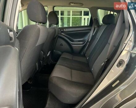 Сірий Понтіак Vibe, об'ємом двигуна 1.8 л та пробігом 74 тис. км за 6999 $, фото 10 на Automoto.ua