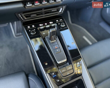 Белый Порше 911, объемом двигателя 2.98 л и пробегом 13 тыс. км за 180000 $, фото 62 на Automoto.ua