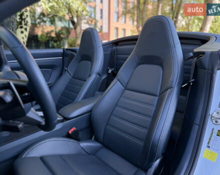 Белый Порше 911, объемом двигателя 2.98 л и пробегом 13 тыс. км за 180000 $, фото 48 на Automoto.ua