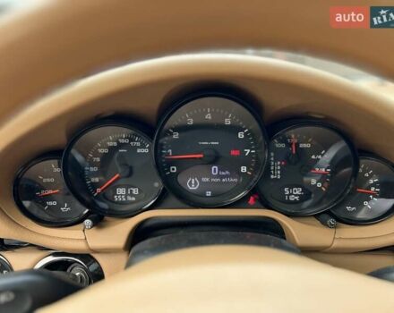 Білий Порше 911, об'ємом двигуна 3.6 л та пробігом 88 тис. км за 54000 $, фото 28 на Automoto.ua