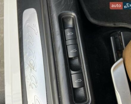 Білий Порше 911, об'ємом двигуна 3.6 л та пробігом 88 тис. км за 54000 $, фото 23 на Automoto.ua
