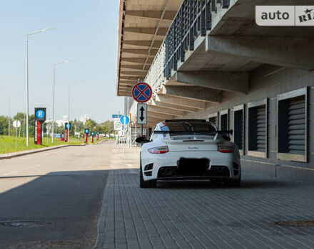 Белый Порше 911, объемом двигателя 3.6 л и пробегом 32 тыс. км за 99999 $, фото 60 на Automoto.ua