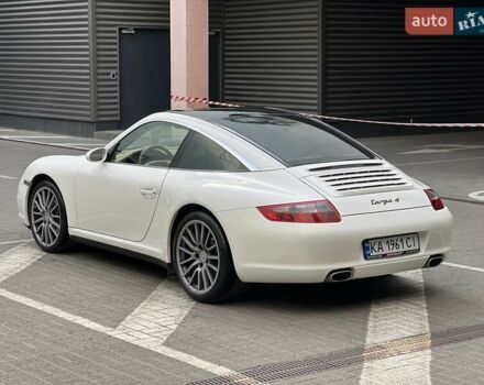 Білий Порше 911, об'ємом двигуна 3.6 л та пробігом 88 тис. км за 54000 $, фото 7 на Automoto.ua