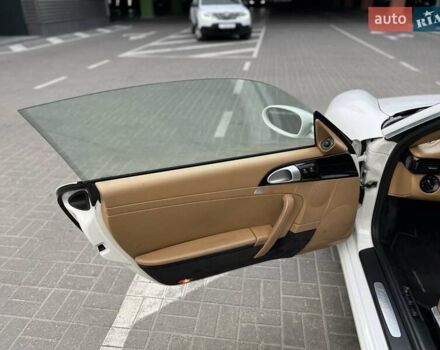Білий Порше 911, об'ємом двигуна 3.6 л та пробігом 88 тис. км за 54000 $, фото 19 на Automoto.ua