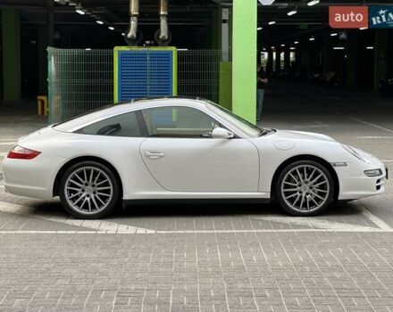 Білий Порше 911, об'ємом двигуна 3.6 л та пробігом 88 тис. км за 54000 $, фото 13 на Automoto.ua