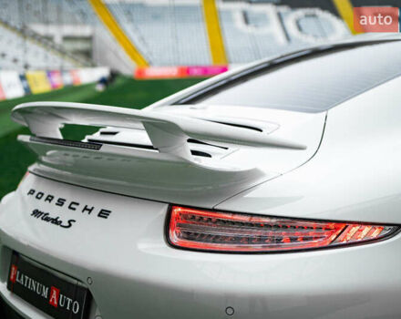 Білий Порше 911, об'ємом двигуна 3.8 л та пробігом 60 тис. км за 135900 $, фото 12 на Automoto.ua