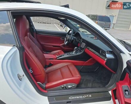 Белый Порше 911, объемом двигателя 0 л и пробегом 51 тыс. км за 78000 $, фото 7 на Automoto.ua