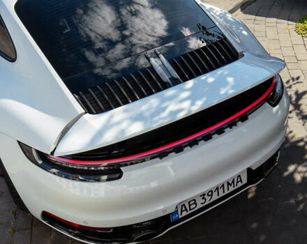 Белый Порше 911, объемом двигателя 2.98 л и пробегом 45 тыс. км за 153000 $, фото 27 на Automoto.ua