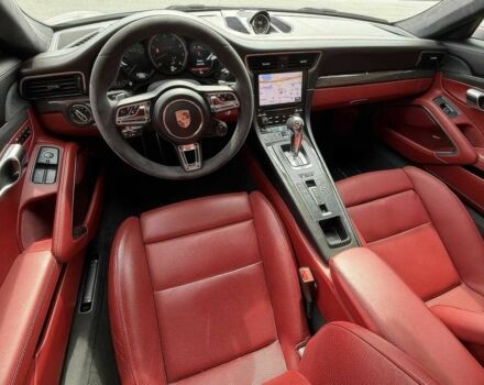 Порше 911 2019 в Черновцах на Automoto.ua Белый Порше 911, объемом двигателя 3.8 л и пробегом 36 тыс. км за 55000 $, фото 8 на Automoto.ua