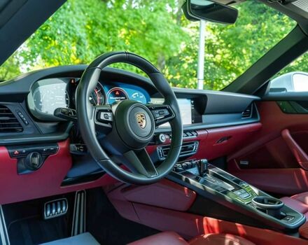 Белый Порше 911, объемом двигателя 3 л и пробегом 23 тыс. км за 94000 $, фото 9 на Automoto.ua