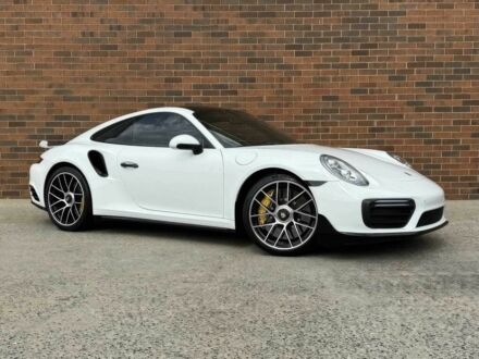 Порше 911 2019 в Черновцах на Automoto.ua Белый Порше 911, объемом двигателя 3.8 л и пробегом 36 тыс. км за 55000 $, фото 1 на Automoto.ua