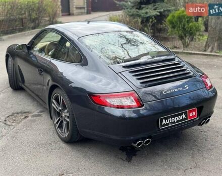 Черный Порше 911, объемом двигателя 3.8 л и пробегом 39 тыс. км за 59990 $, фото 26 на Automoto.ua