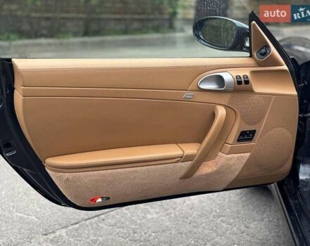 Черный Порше 911, объемом двигателя 3.8 л и пробегом 39 тыс. км за 59990 $, фото 24 на Automoto.ua