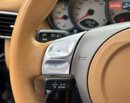 Черный Порше 911, объемом двигателя 3.8 л и пробегом 39 тыс. км за 59990 $, фото 18 на Automoto.ua