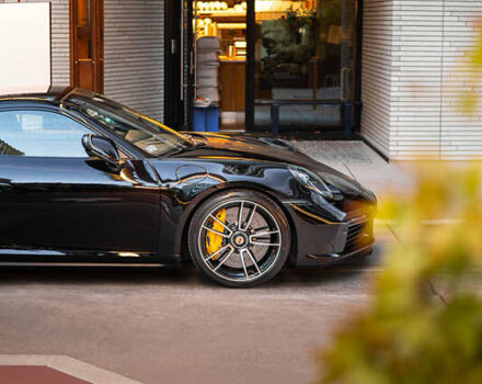 Черный Порше 911, объемом двигателя 3.75 л и пробегом 25 тыс. км за 260000 $, фото 9 на Automoto.ua
