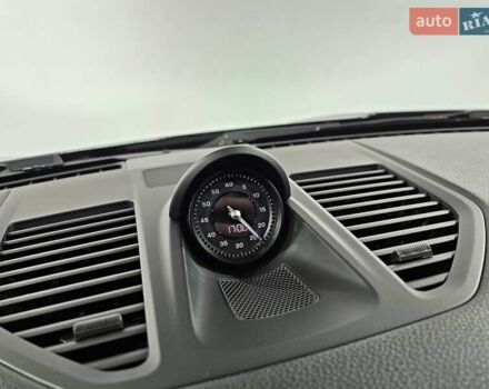 Черный Порше 911, объемом двигателя 2.98 л и пробегом 10 тыс. км за 165555 $, фото 20 на Automoto.ua