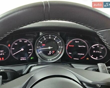 Черный Порше 911, объемом двигателя 2.98 л и пробегом 10 тыс. км за 165555 $, фото 29 на Automoto.ua